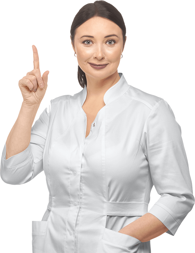 Uma mulher com um jaleco branco apontando o dedo.